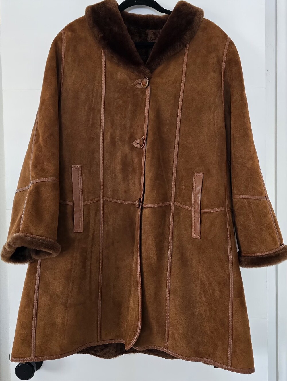 Vintage LC LES PELLS Granollers Suede Shearling Coat Brown Fur Trim Spain Jacket